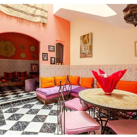 Maison Riad Traditionnel Idealement Situe A Marrakech Marrakesh Exteriör bild