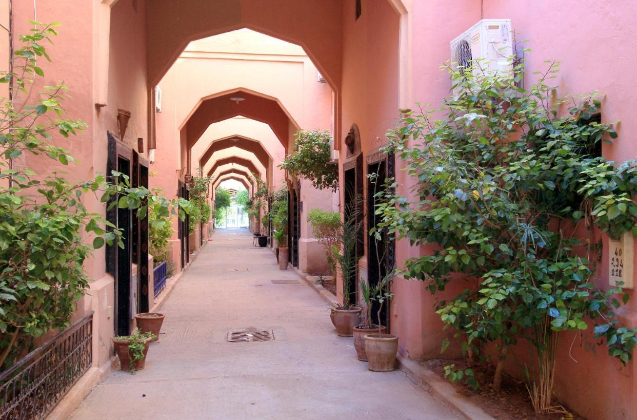 Maison Riad Traditionnel Idealement Situe A Marrakech Marrakesh Exteriör bild