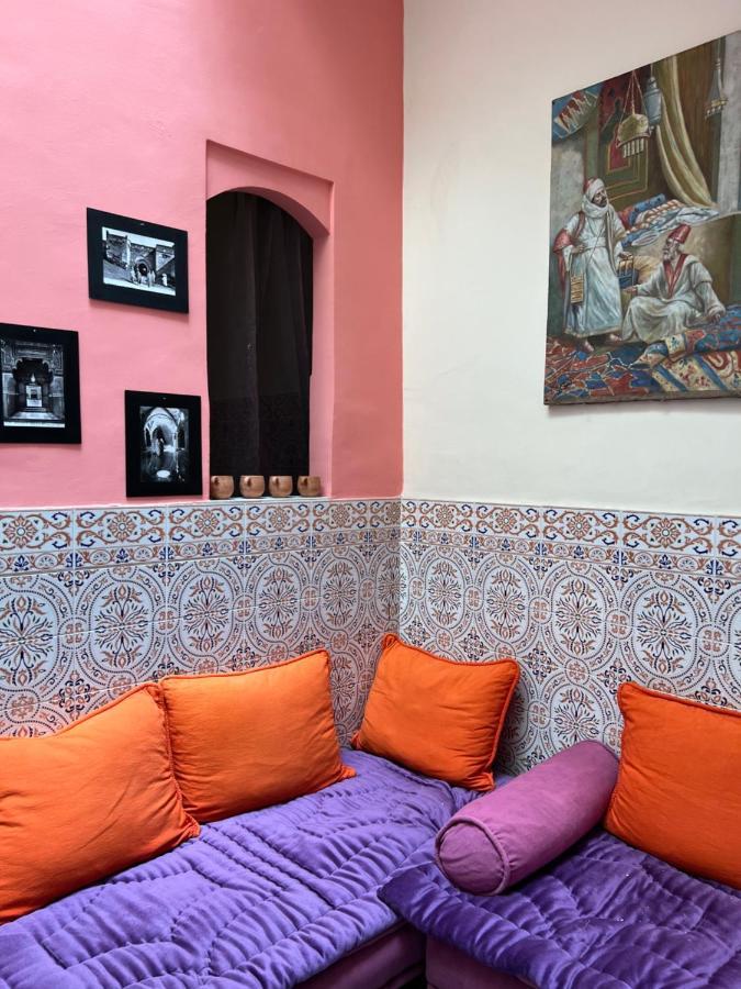 Maison Riad Traditionnel Idealement Situe A Marrakech Marrakesh Exteriör bild