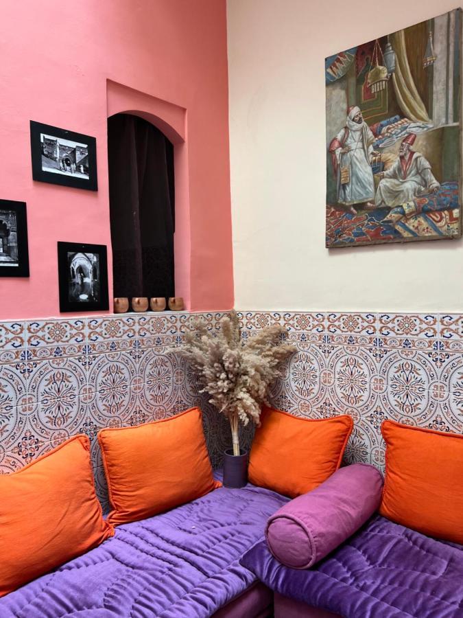 Maison Riad Traditionnel Idealement Situe A Marrakech Marrakesh Exteriör bild