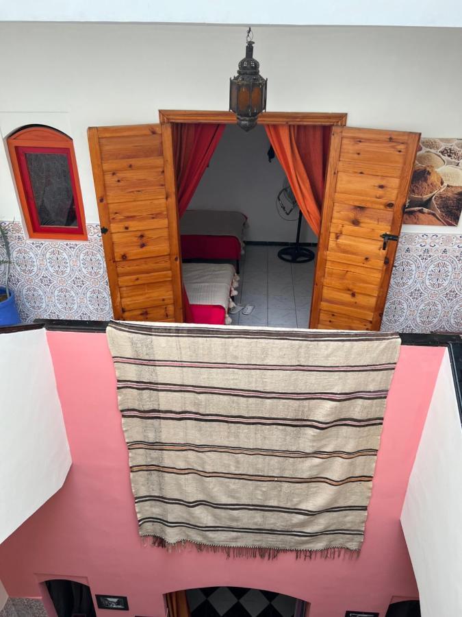 Maison Riad Traditionnel Idealement Situe A Marrakech Marrakesh Exteriör bild